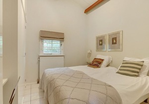 Attractive bungalow with a terrace at the Bedafse Bergen