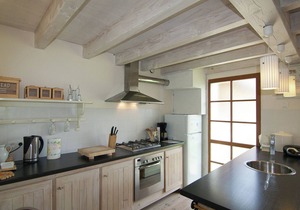 Attractive holiday home with parking lot