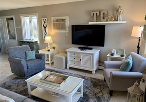 August dates available! Newly renovated, on golf course, close to beach & casino