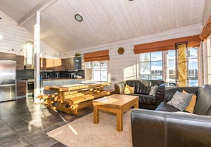 Aurinko-saaga 4 Paritalo by Interhome