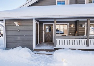 Aurinko-saaga 4 Paritalo by Interhome