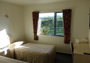 Avalon Manor Motel