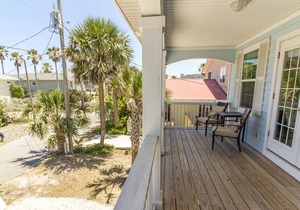 Avery's Ocean Breeze, 6 Bedrooms, Sleeps 12, Pet Friendly, Ocean View