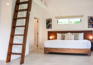Aves - Bali Deluxe King Garden View
