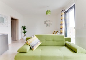 AVOKADO apt.,2 min tram station,FREE GARAGE PARKING