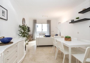 Awesome 2 bedroom Apt with pool and parking in Puerto Banús - RDR197