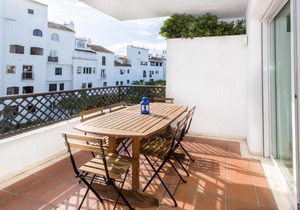 Awesome 2 bedroom Apt with pool and parking in Puerto Banús - RDR197
