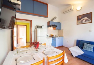 Awesome apartment in Lokva Rogoznica