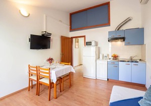 Awesome apartment in Lokva Rogoznica