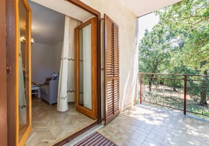 Awesome apartment in Kaldanija with WiFi