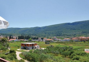 Awesome apartment in Jelsa with WiFi