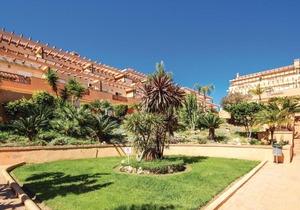 Awesome Apartment In Mijas Costa With 2 Bedrooms, Outdoor Swimming Pool And Wifi
