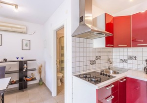 Awesome apartment in Omisalj with WiFi