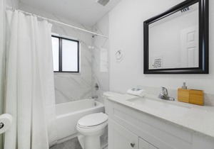 Awesome Duplex 3 Bedrooms 2 bathrooms