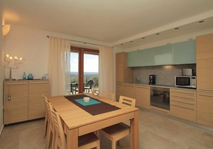 Awesome home in Baredine with WiFi