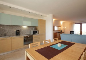 Awesome home in Baredine with WiFi