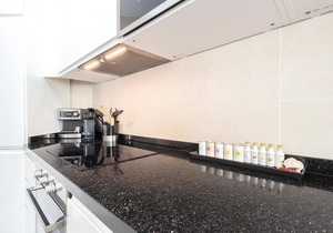 Awesome home in Benalmádena with sauna