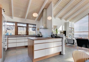 Awesome home in Bjert