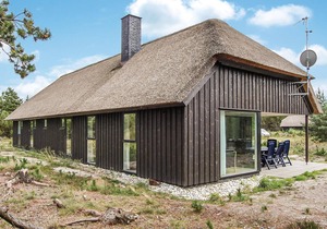 Awesome home in Blåvand with sauna
