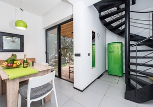 Awesome home in Dragove with WiFi