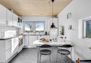 Awesome home in Egå with kitchen