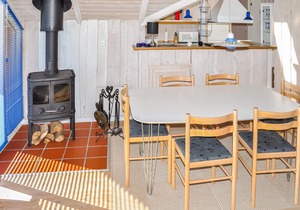Awesome home in Egernsund with WiFi