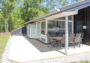 Awesome home in Grenaa with sauna