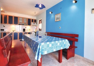 Awesome home in Lokva Rogoznica