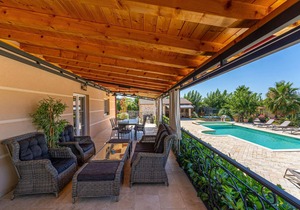 Awesome home in Kakma