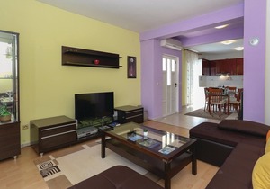 Awesome home in Kastel Novi with WiFi