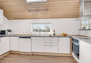Awesome home in Løkken with sauna