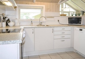 Awesome home in Oksbøl with sauna