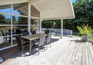 Awesome home in Samsø with kitchen