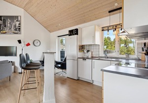 Awesome home in Skjern with WiFi