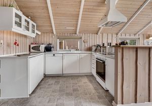 Awesome home in Sydals with sauna