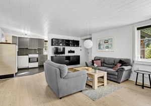 Awesome home in Toftlund with kitchen