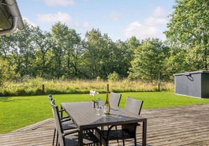 Awesome home in Toftlund with kitchen