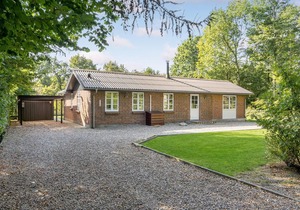 Awesome home in Toftlund with kitchen