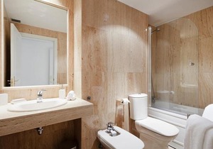 Ayala Apartment by Flatsweethome
