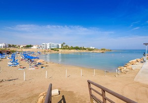 Ayia Triada View - A modern 4 bedroom Villa with private pool