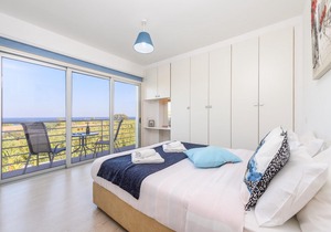 Ayia Triada View - A modern 4 bedroom Villa with private pool