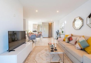 Azahara 1 8B Beautiful apartment frontline golf in popular Aloha