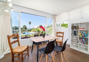 Azahara I, 25A small cozy apartment with great views located in the popular area of Nueva Andalucia