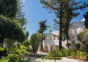 Azahara I, 25A small cozy apartment with great views located in the popular area of Nueva Andalucia