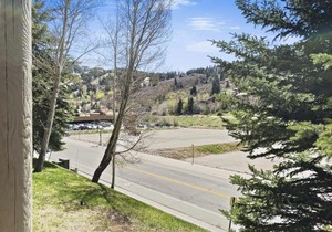 B11 Powder Run condo