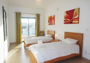 B26 - Palmeiras Top-Floor Apartment