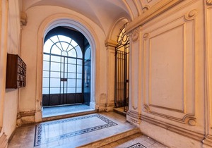 Babuino Deluxe