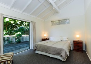 Bach No 40 - Waimarama Holiday Home