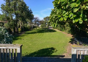 Bach No 40 - Waimarama Holiday Home
