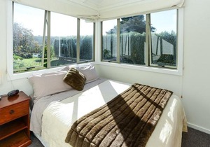 Bach No 40 - Waimarama Holiday Home